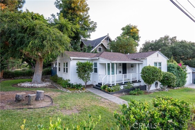 Photo - 252 E Scenic Dr House