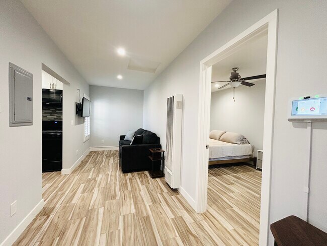 Photo - 8828 Haas Ave Unit 8828