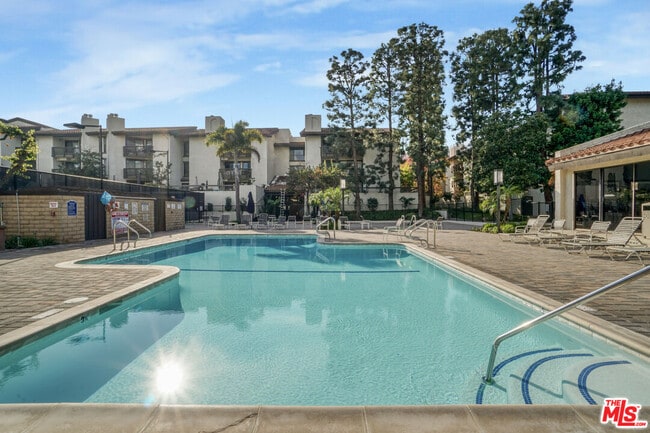 Photo - 8515 Falmouth Ave Unit 217