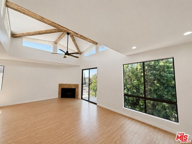 Building Photo - 2175 S Beverly Glen Blvd Unit 406