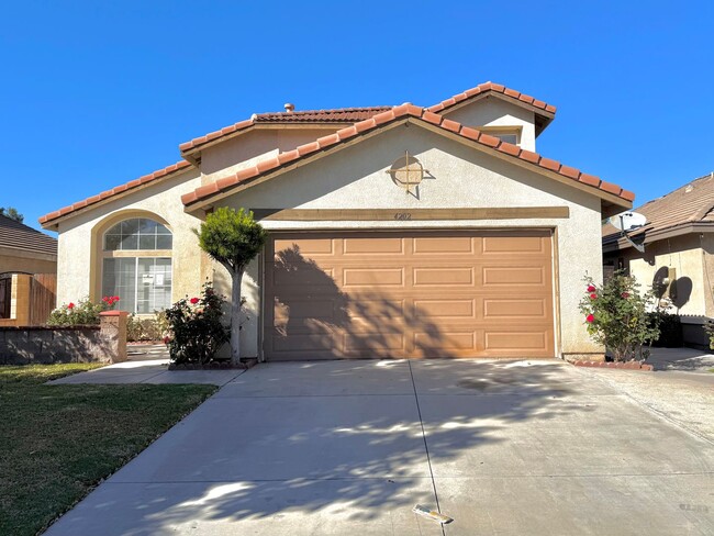 Building Photo - Two Story Four Bedroom home for lease in Jurupa Valley $3,395