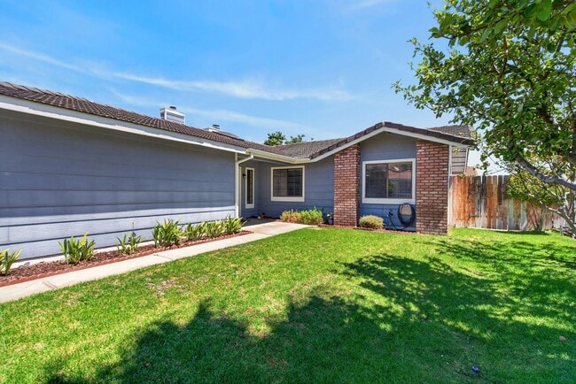 Photo - 4109 Yukon Way