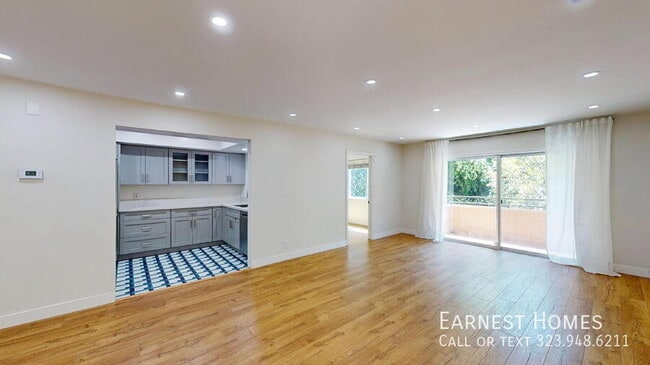 Photo - 6752 Hillpark Dr Unit 303