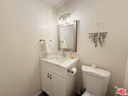 Photo - 1224 S Saltair Ave Unit 4