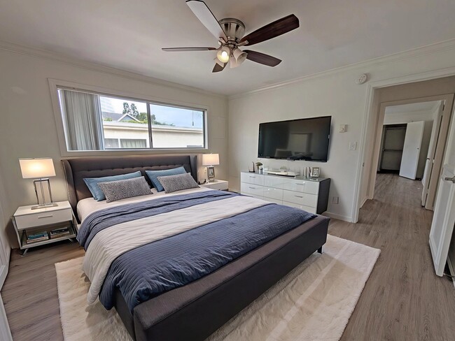 Photo - 1335 S Carmelina Ave Unit 202