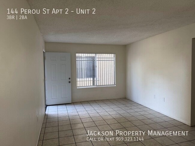 Photo - 144 Perou St Unit 2