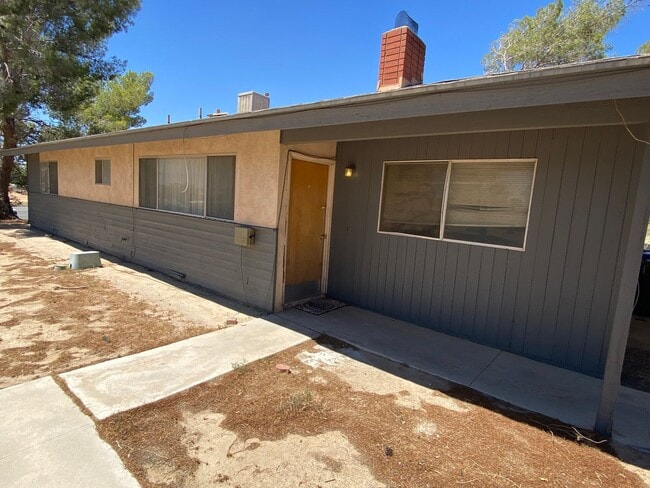 Building Photo - 18511 Symeron Rd Unit 18511 Symeron Rental