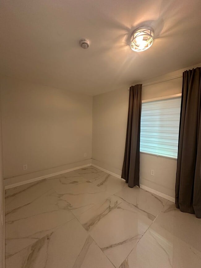 Photo - 1427 E 76th St Unit 1427 A