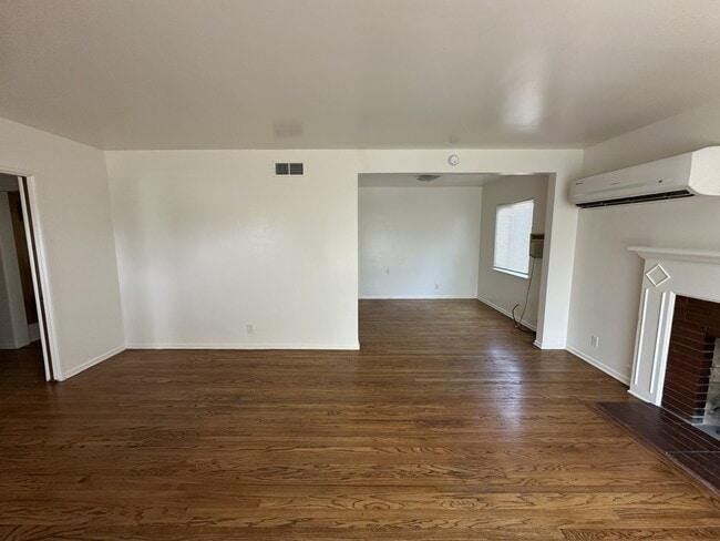 Photo - 997 Capper Ave