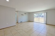 Photo - Spacious 2-Bed, 2-Bath Condo in Prime Nort... Unit 3