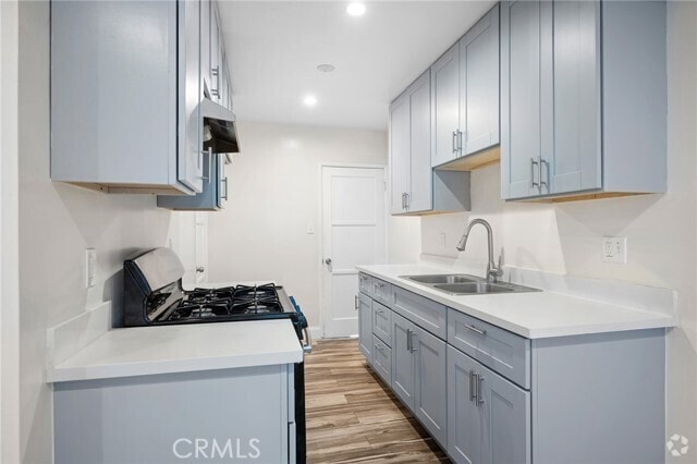 Building Photo - 2930 Fairmount Ave Unit E Rental