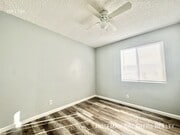 Photo - 1425 Freeman Ave Unit 5