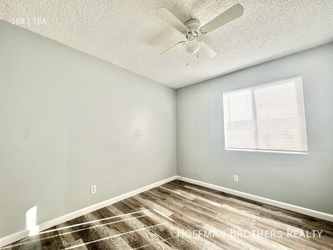 Photo - 1425 Freeman Ave Unit 5