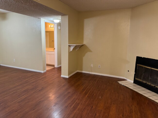 Photo - 8327 Vineyard Ave Unit 3