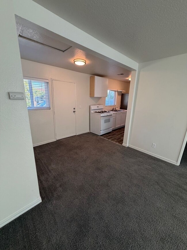 Photo - LIME 1010-1016 Unit 1016