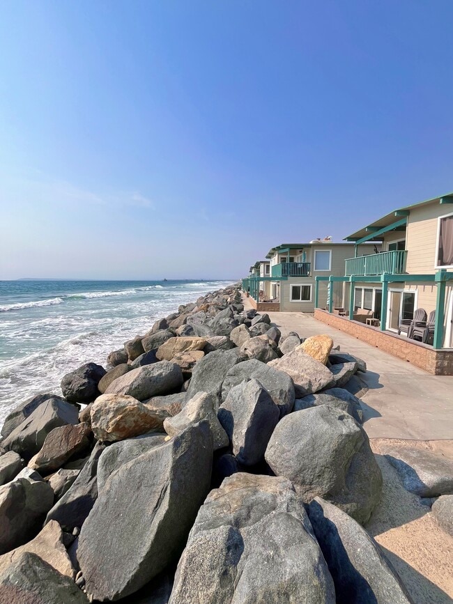 Building Photo - 1680 Seacoast Dr Unit A Rental