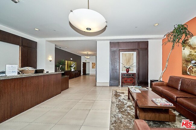 Photo - 3223 W 6th St Unit 808