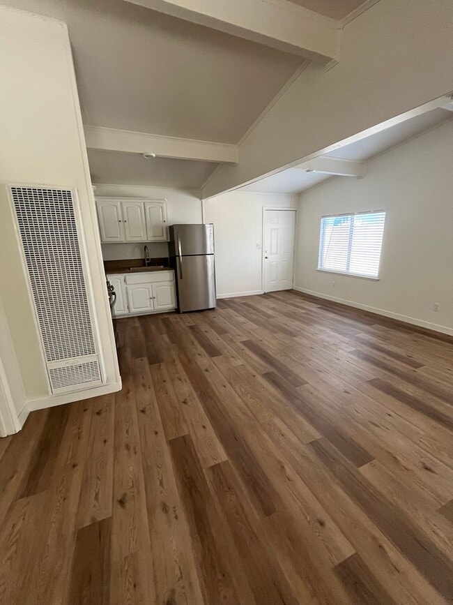 Photo - 702 E Haltern St