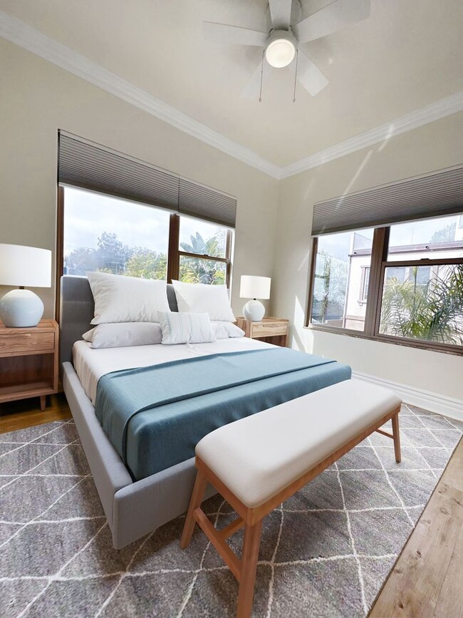 Gorgeous 3 Bed / 2 Bath Duplex in the Vill... - Gorgeous 3 Bed / 2 Bath Duplex in the Vill... House