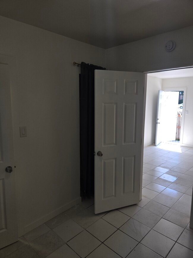 Photo - 18 E 56th St Unit 18