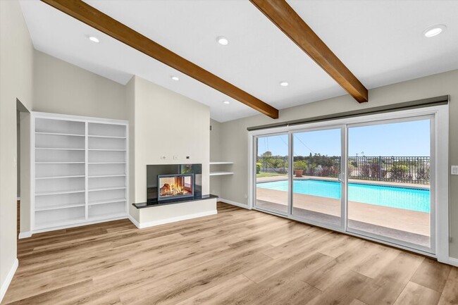 Photo - 1165 Catalina Blvd