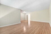 Photo - 1314 Euclid St Unit 05