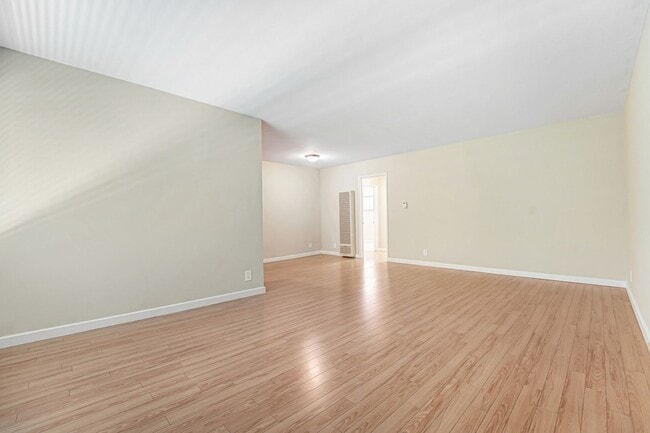 Photo - 1314 Euclid St Unit 05