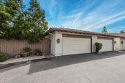 Photo - 1129 Glenbridge Cir