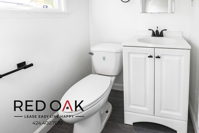 Photo - 851 S Kenmore Ave Unit 19