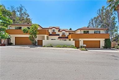 Photo - 1587 Catalina St