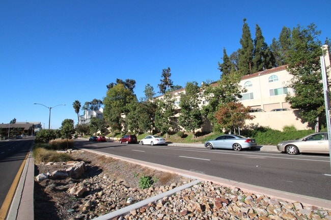 Photo - 7940 University Ave