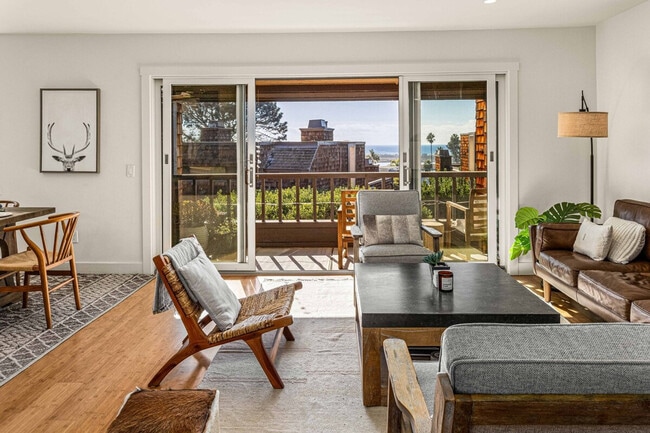 La Jolla 3-Bedroom Apartments for Rent