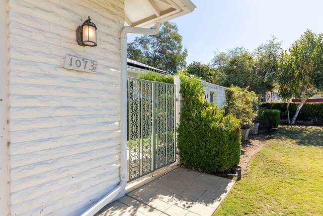 Photo - Spacious single level Home with A/C on the Golf Course!