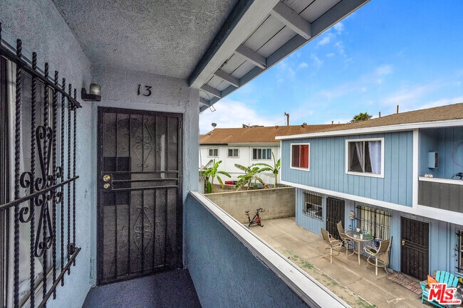 Building Photo - 522 E Kelso St Unit #13 Rental