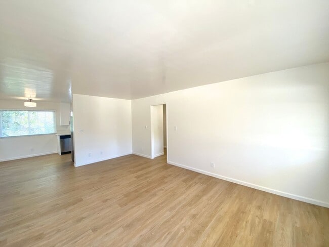 Photo - W. Arrellaga/Chapala St Unit 112 W. Arrellaga