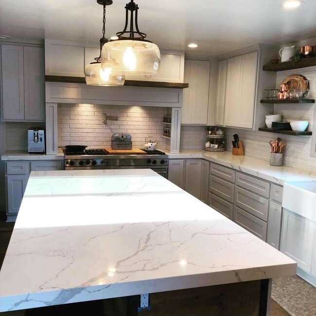 Photo - 9621 Central Ave