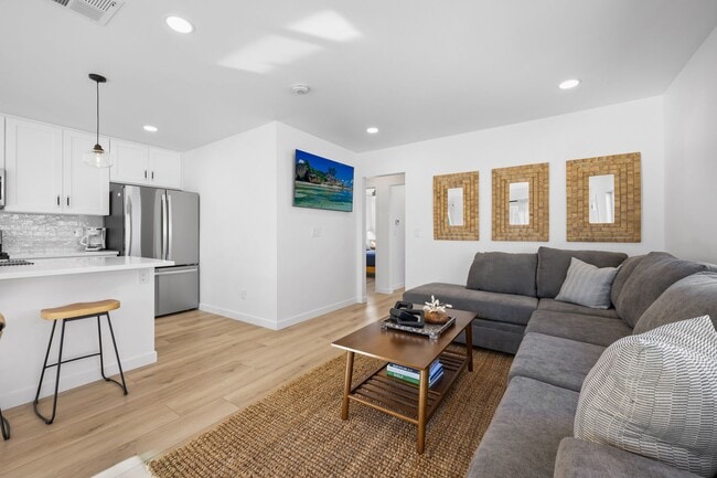 Photo - Newly Remodeled and Fully furnished- Missi...