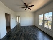 Photo - Mid-City Top Floor 2 Bedroom 1 Bath Gem