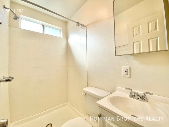 Photo - 11425 S Figueroa St Unit 15