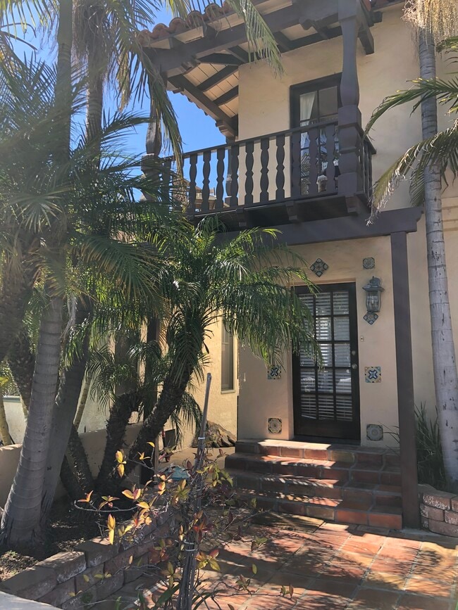 Building Photo - 253 Covina Ave Unit Downstairs - Duplex