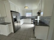 Photo - 1401 E 3rd St