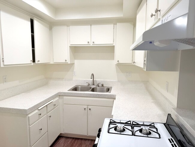 Photo - 171 Mariposa Apartments