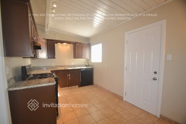 Photo - 5727 Cedarglen Dr