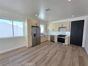 Photo - 17101 Kingsbury St