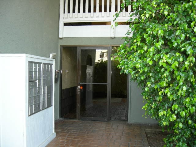 Photo - 1010 E Washington Ave Unit 94