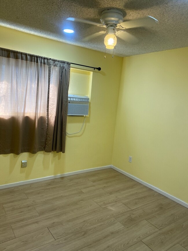 Photo - 1316 Eureka St E