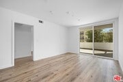 Photo - 5229 Willowcrest Ave