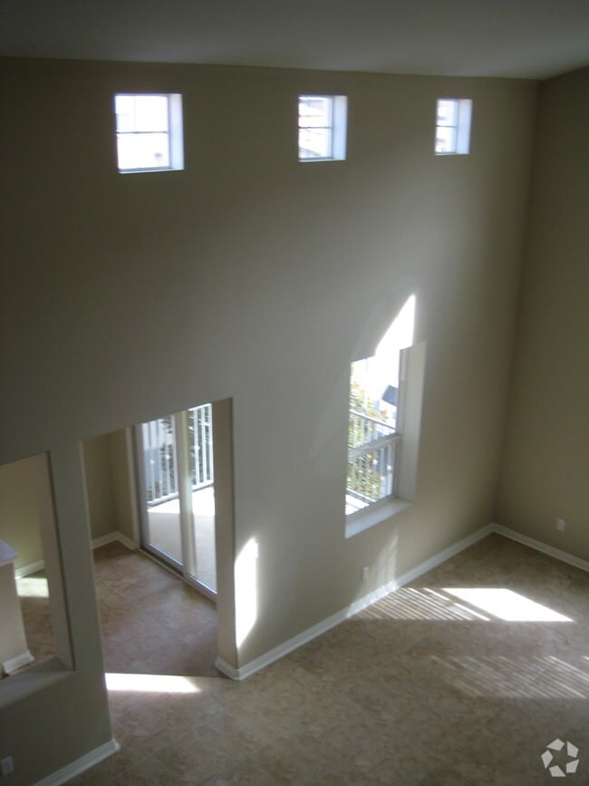 Building Photo - 27049 Fairway Ln Rental