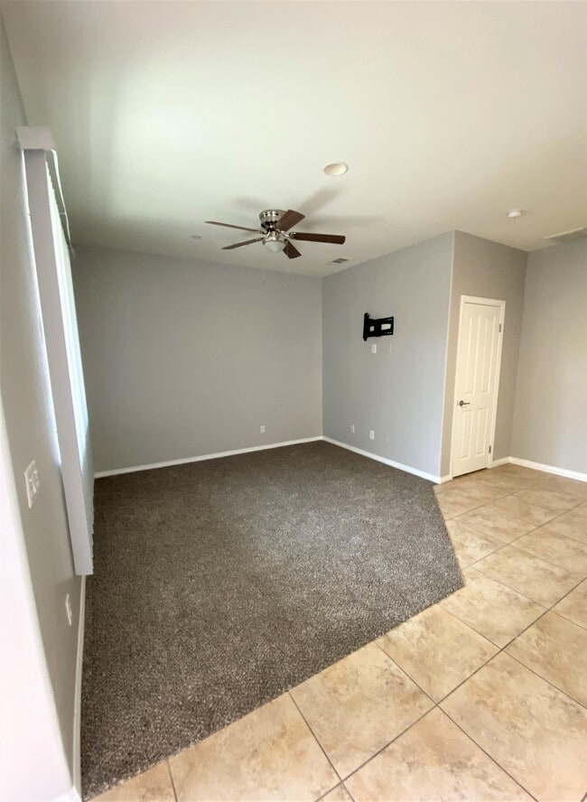 Photo - 32406 Whispering Glen Trail