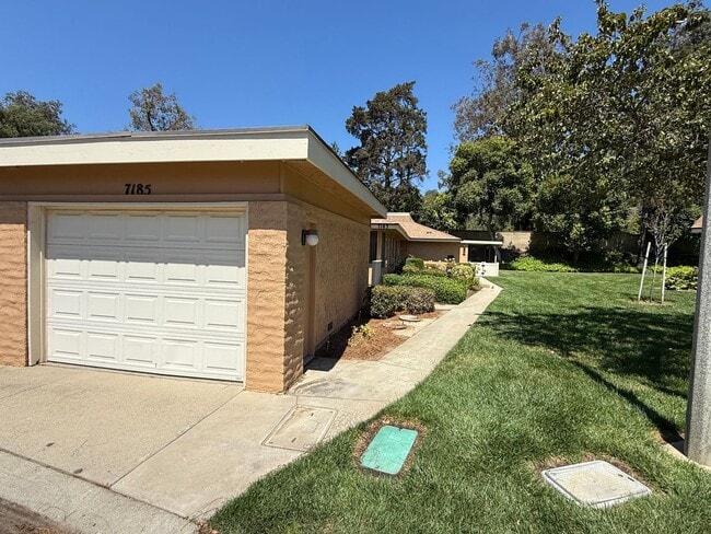 Building Photo - Remodeled 1 Bedroom - Camarillo's Premier ... Rental
